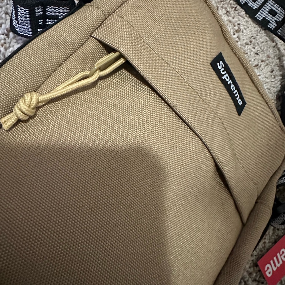 Supreme sidebag - Picture 2 of 4